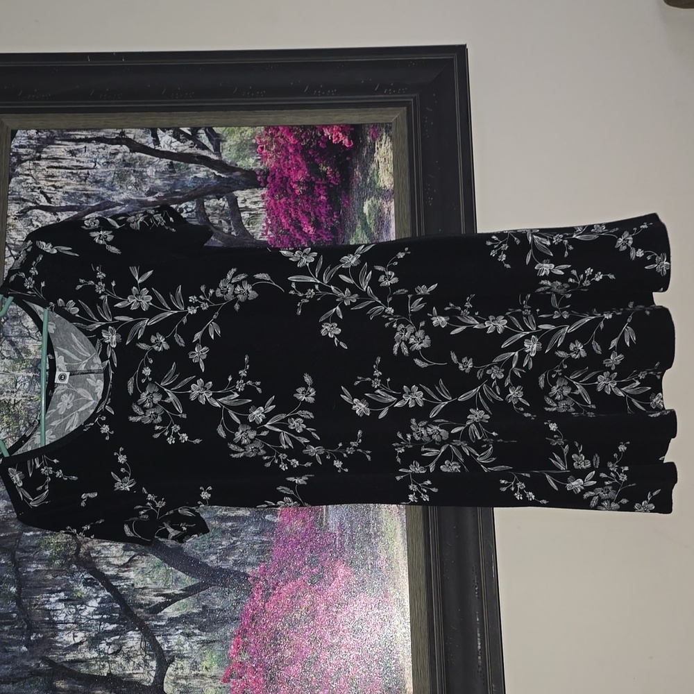A Sweet Dress W/ 2 Pockets!